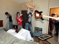 musicians-trashing-hotels trashing bar