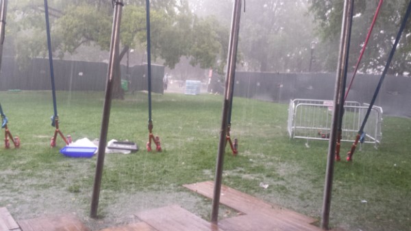 electric-zoo-2014-rain